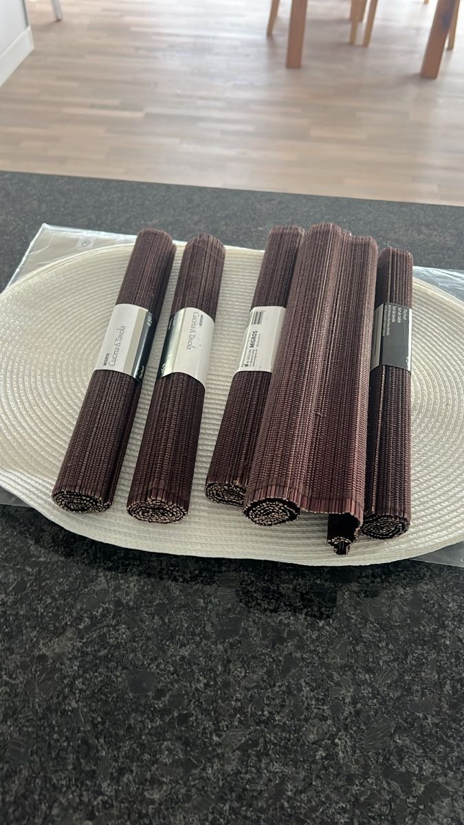 Set di tavolo e panche: Neue Tischsets 6 Stück – Nuovo e nell'imballaggio originale da Bülach venduto da Cucculi 3