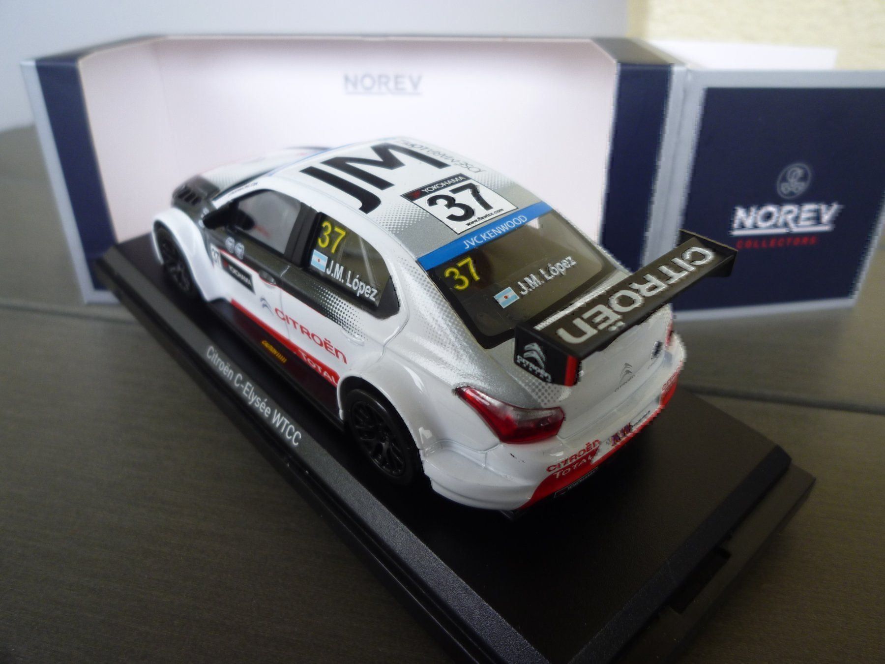 Norev Modellini d'auto: Citroen C-Elysèe (WTCC 2015) – Nuovo e nell'imballaggio originale da Flawil venduto da Imperiosud 2