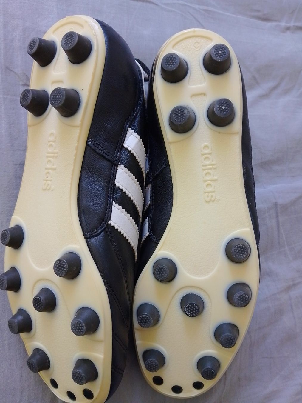 Adidas Herrenschuhe: Fussballschuhe 40/41 schmal – Gebraucht aus St. Gallen von jakuja 1