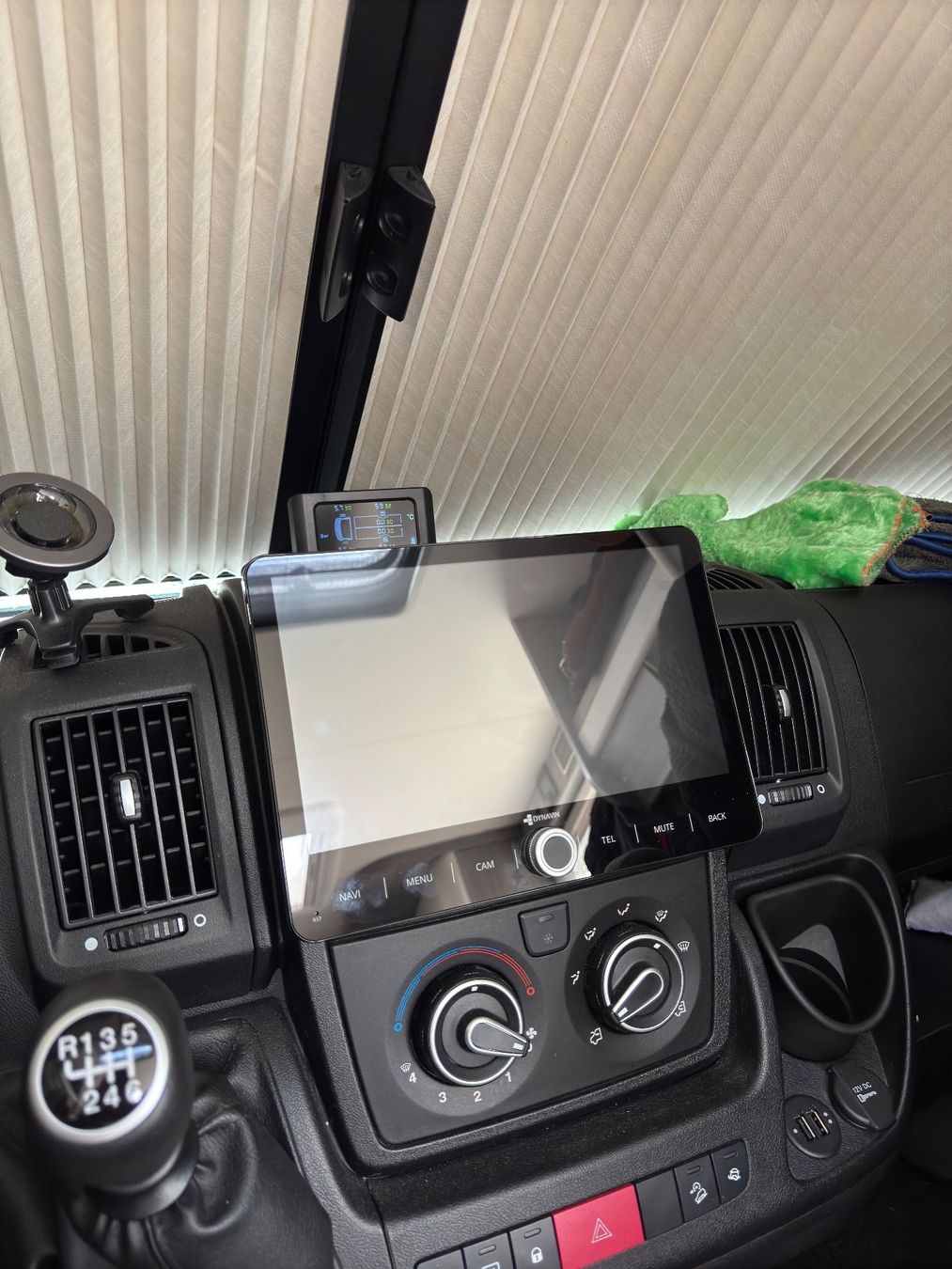 Hobby Veicoli da campeggio: Hobby Optima OnTour Edition mit vielen Extras – Usato da Bürglen UR venduto da PRINTCORE 3