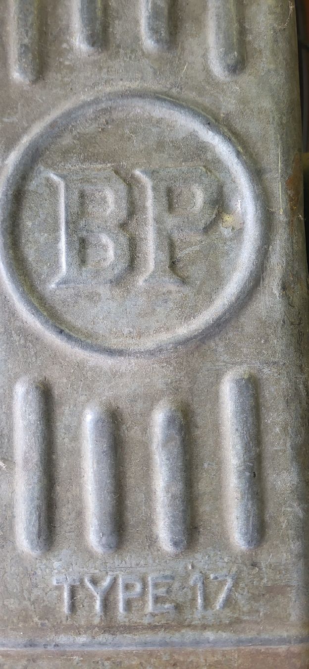 Bidons d’essence: BP Kanister antik  – D'occasion à Fläsch par Palo0 4