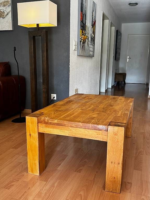 Tavoli: Couchtisch - Massivholz – Usato da Winterthur venduto da blerimgajtani