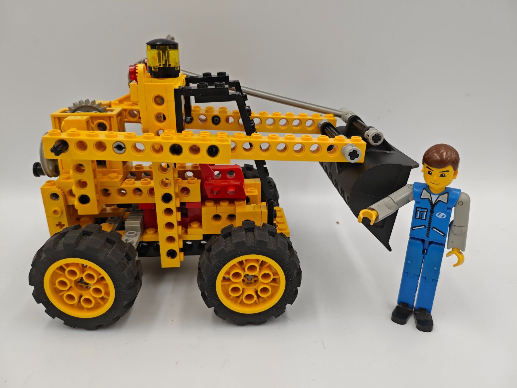 Lego Giocattoli: 8235 Front End Loader – Usato da Bremgarten AG venduto da redstar69 1