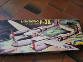 Aurora P-38  aus die 50er Sehr Rares bausatz
