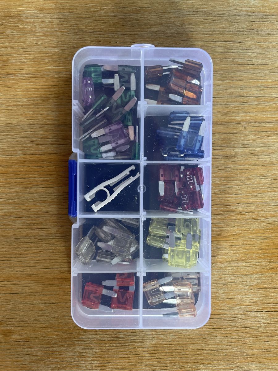 Tutti i ricambio: Fuse kit ridex 60 pcs Mini car Auto Fuse – Nuovo (secondo la descrizione) da Zürich venduto da leo_tqv6 1