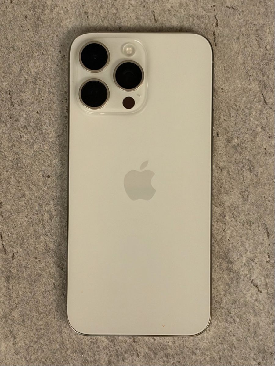 Apple Handys / Smartphones: Apple iPhone 15 Pro Max – Neu (gemäss Beschreibung) aus Horgen von DH177 3