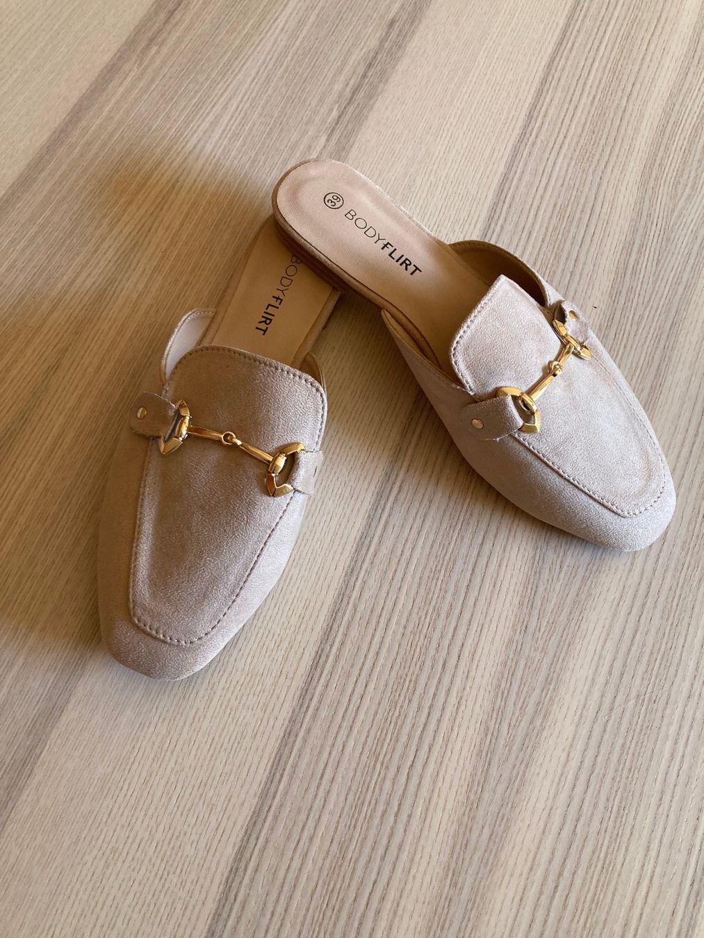 Scarpe da donna: Mules – Nuovo e nell'imballaggio originale da Lonay venduto da mend03
