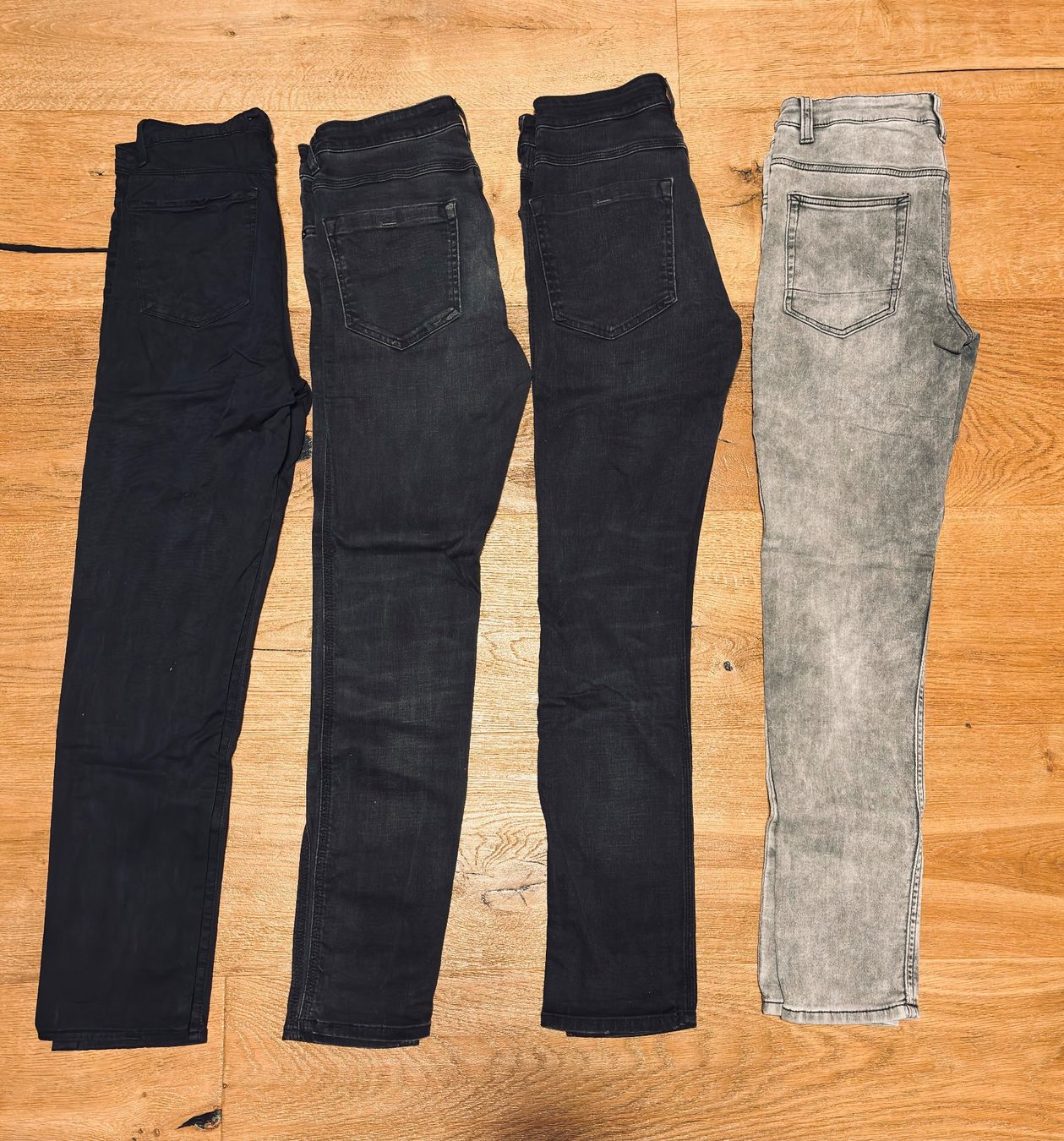Pantaloni: 4 Jeans Gr. 29 / 170 – Usato da Muttenz venduto da Anonym591