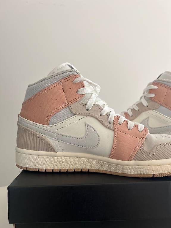 Jordan Scarpe da uomo: Air Jordan 1 Mid Milan – Usato da Sachseln venduto da lis_kf77 2