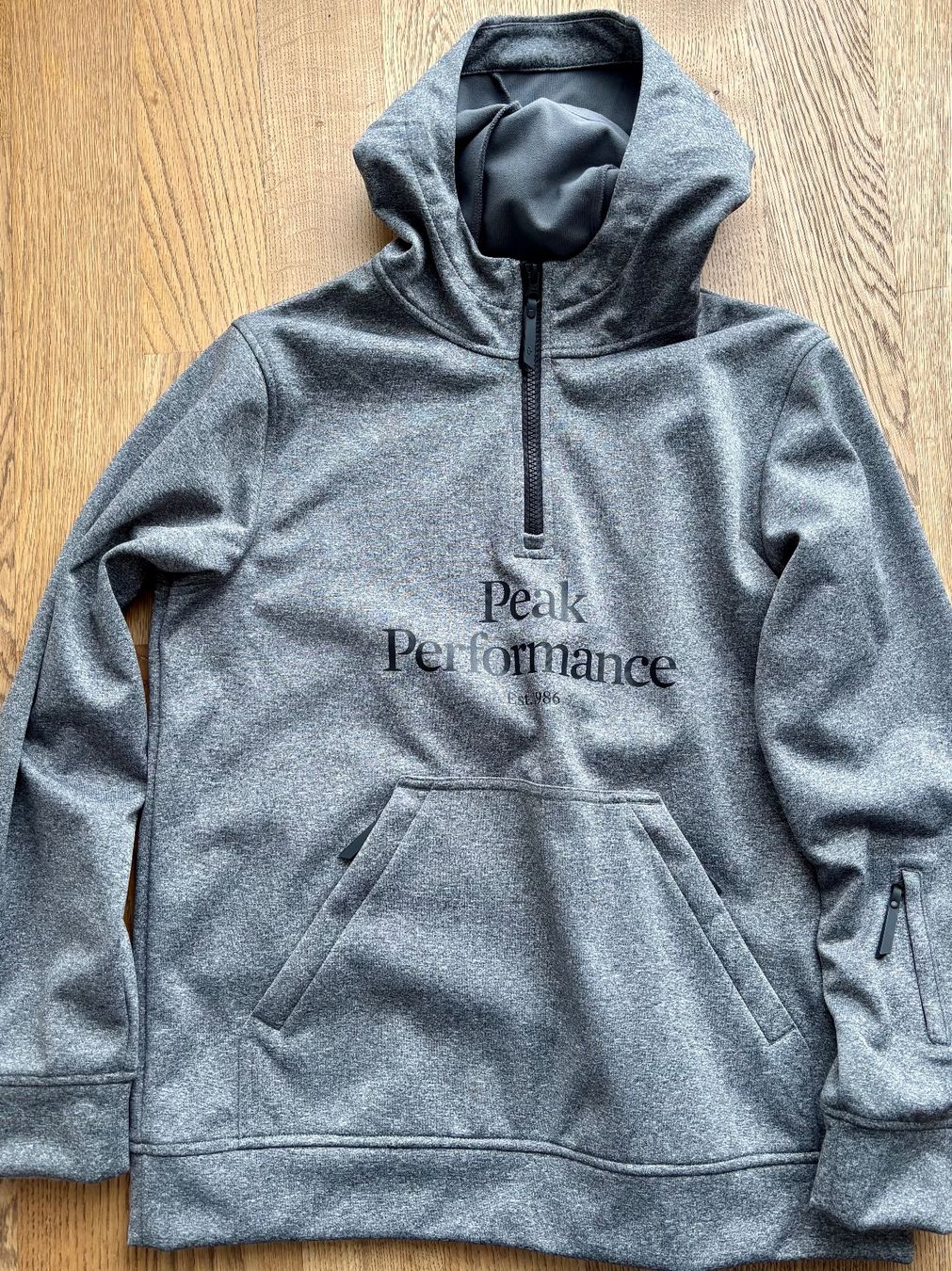 Peak Performance Maglioni & Felpe: Softshell Hoodie – Usato da Einsiedeln venduto da chr_7gdr