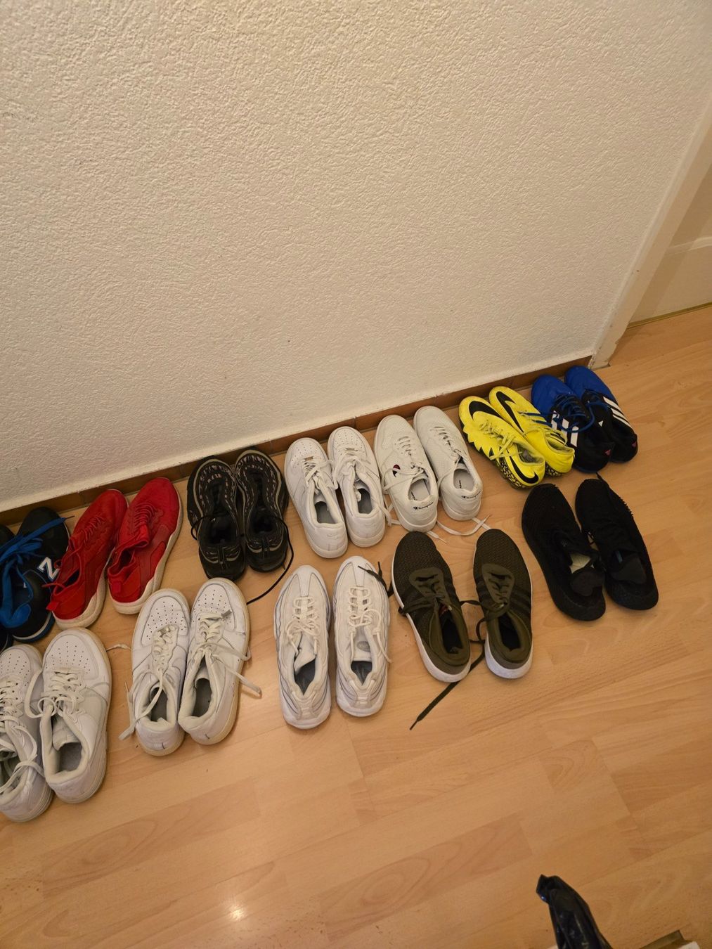 Scarpe per ragazzi: Jungs Turnschuhe – Usato da Zürich venduto da tor_p678