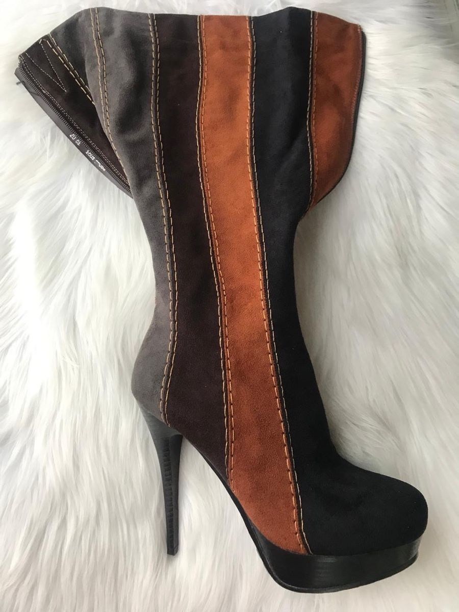 Scarpe da donna: Einzigartige Handgefertigte Lederstiefel – Nuovo e nell'imballaggio originale da Ermenswil venduto da YanaB 4