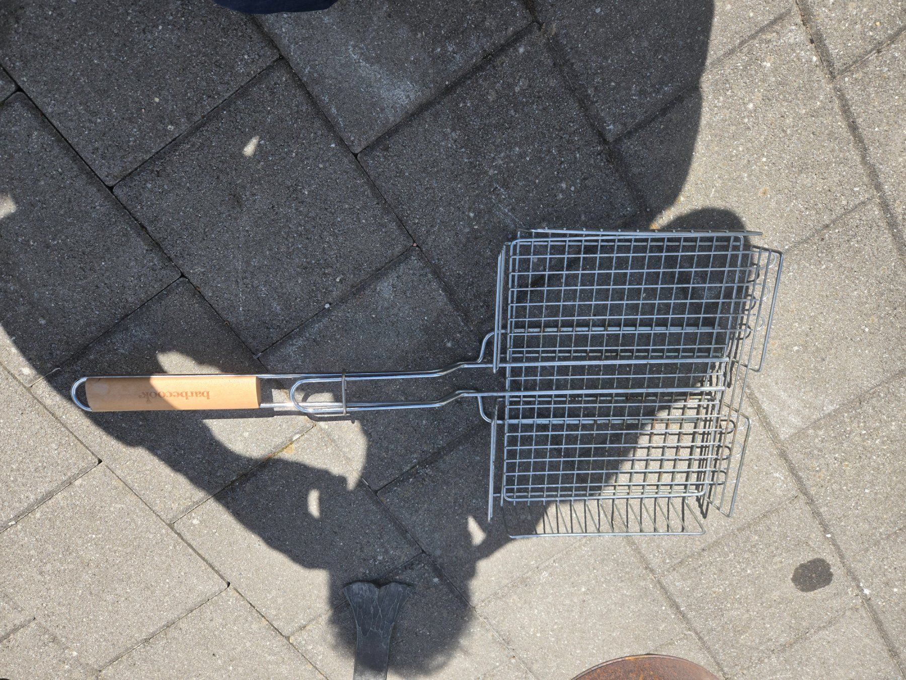 Griglie: Grillvorrichtung . Ständer , Grillrost , – Usato da Oberglatt ZH venduto da albarpitsch 5