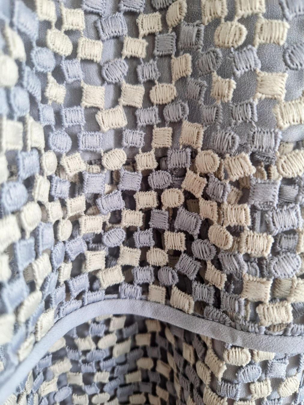 Armani Vestiti: ARMANI COLLEZIONI Neu Gr. M/L – Nuovo e nell'imballaggio originale da Horgen venduto da akkohappyshopping 4