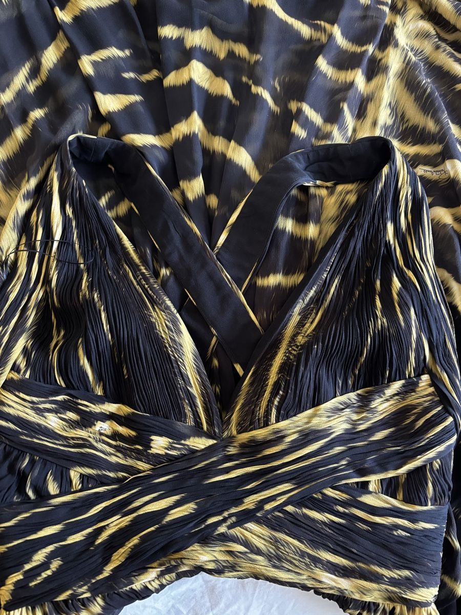 Roberto Cavalli Kleider: 100% Seide Roberto Cavalli Maxikleid Gr.46 Neue – Neu und originalverpackt aus Wangen ZH von tel_gxb5 9