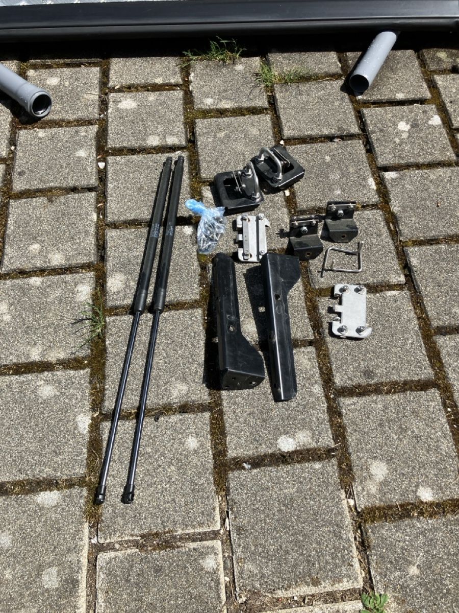 Tutti pezzi di ricambio auto: EGR Laderaumabdeckung Ford Ranger Dual Cab – Usato da Eiken venduto da rem_fk9l 5