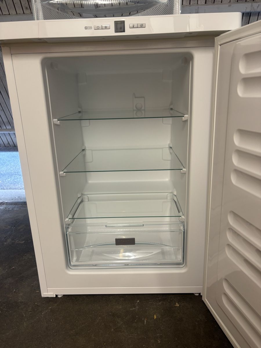 Congélateurs: MIELE Gefrierschrank  – D'occasion à Gränichen par R.7 4