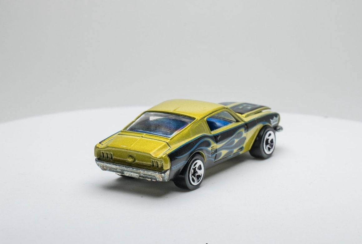 Hot Wheels Modellini d'auto: 2004 Hot Wheels, Mustang 1968 – Usato da epalinges venduto da Misterazz 2