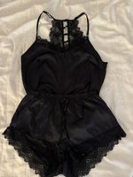 Schwarzer Spitzenshorty Pyjama Set