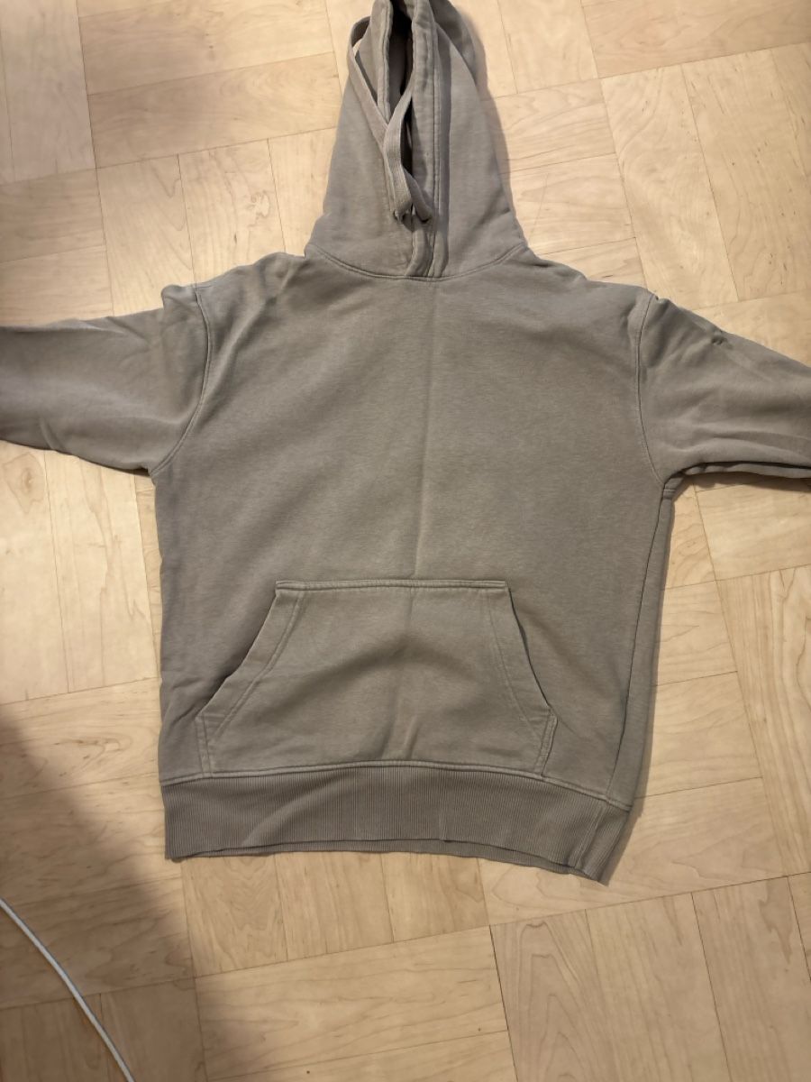 Bershka Pulls & Sweat-shirts: Sweatshirt à capuche beige taille XS usagé – D'occasion à Genève par dav_x5sv