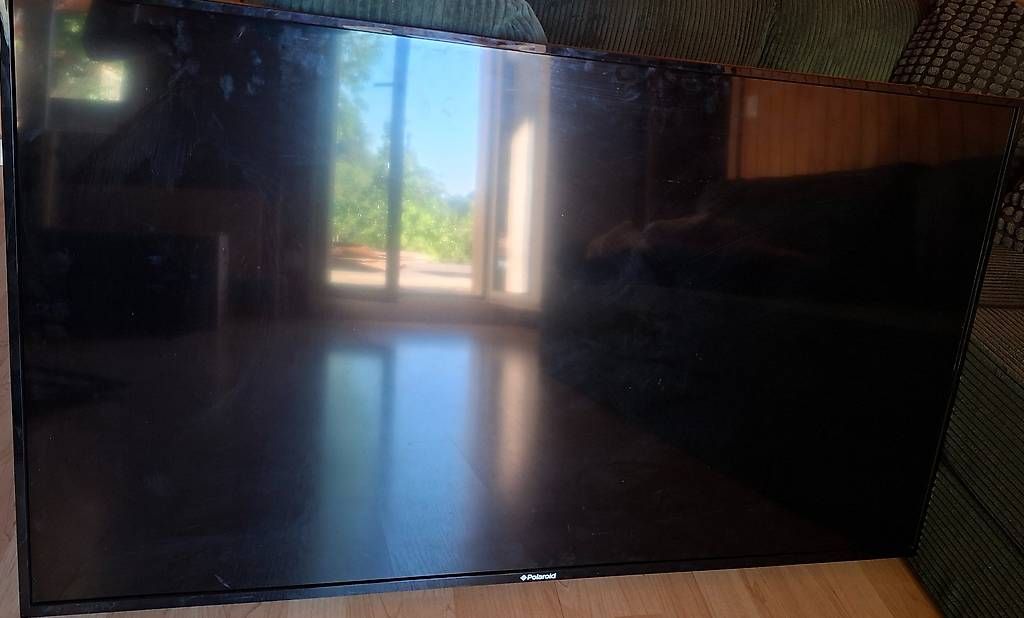 Televisori: TV inklusive Wandhalterung – Usato da Winikon venduto da mar_6cvv