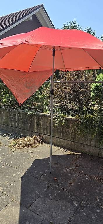 Sonnenschirme: Sonnenschirm – Gebraucht aus Gossau ZH von ang_q8bj 2