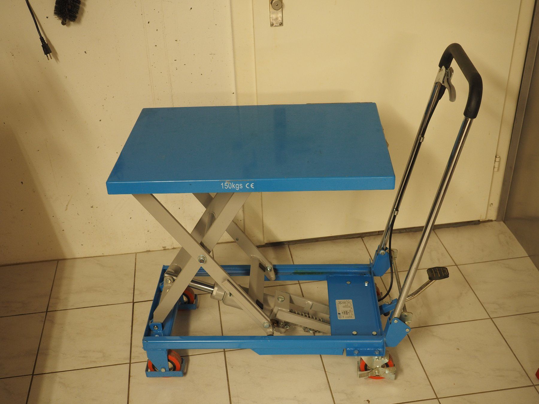 Tous les outils: Scheerenplatform-Wagen – D'occasion à Arboldswil par Alexis46 4