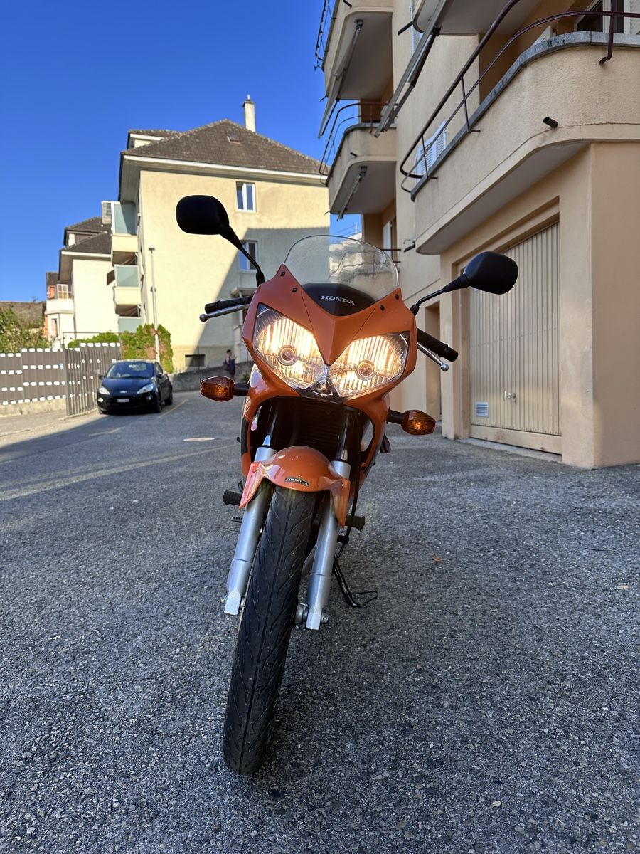 Honda Strada: Honda CBR 125 R  – Usato da Neuchâtel venduto da R_M94 1