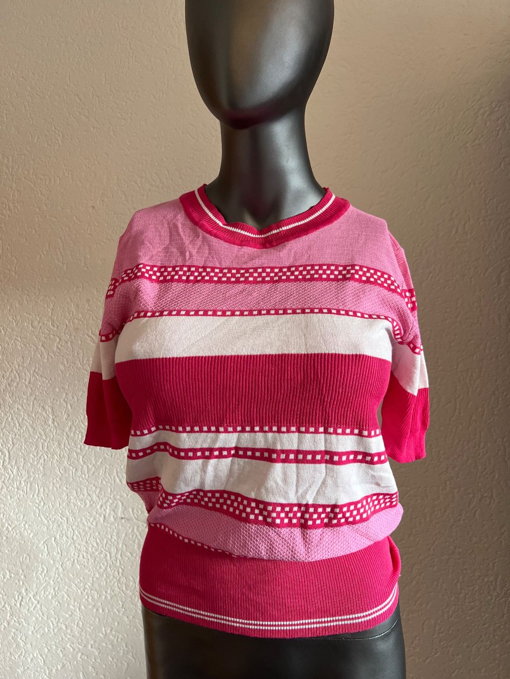Maglioni & Felpe: Damen Strickpullover Kurzarm Weiss Rosa Gr S - M – Usato da Frenkendorf venduto da Style365