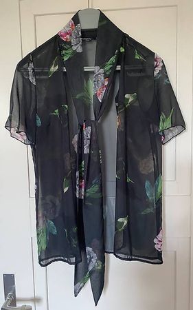 Marciano-Zweiteiler, Bluse mit Schal und Rock, Grösse 36
