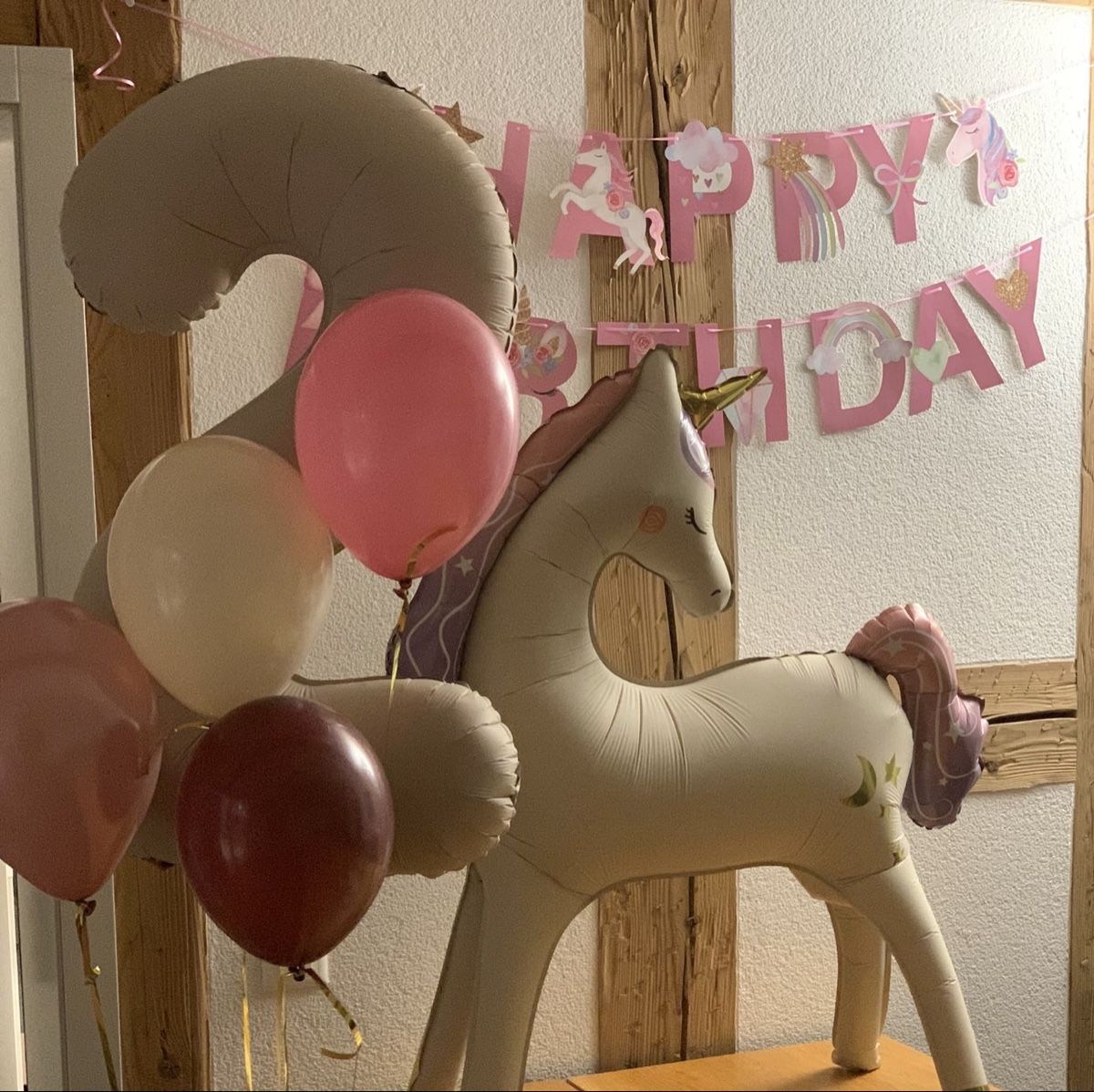 Tutte le decorazioni: Einhorn Deko Kindergeburtstag – Nuovo (secondo la descrizione) da Strengelbach venduto da schnaeusel