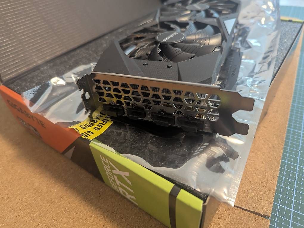 Cartes graphiques: Gigabyte RTX 2070 Windforce 2X – D'occasion à Zürich par Norman0406 2