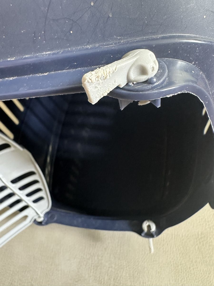 Liege- & Schlafplätze: Katzen Box – Gebraucht aus Hombrechtikon von movoko01 1