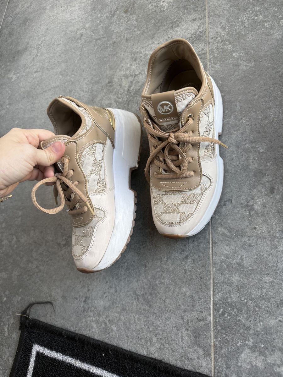 Michael Kors Damenschuhe: Sneakers Michael Kors en beige, taille 36 – Gebraucht aus Delémont von vil_267l