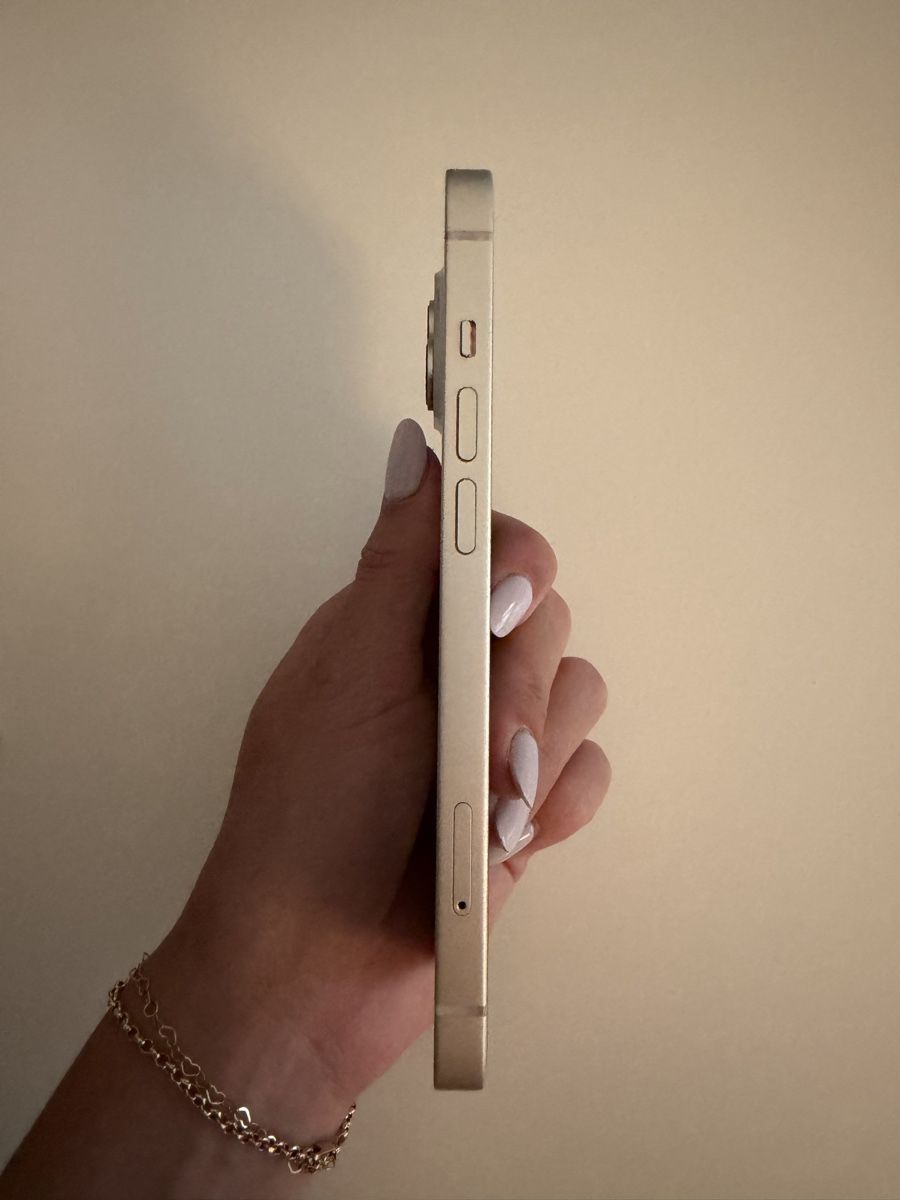 Apple Portables: Apple iPhone 14 128GB – D'occasion à Hünenberg see par roo_n7zm 2