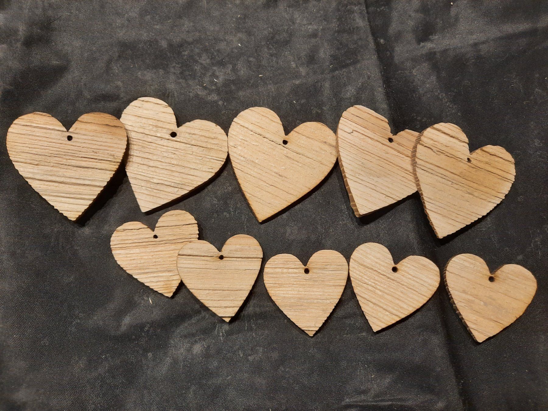 Articles en bois: Holz Deko Herzen – Neuf (Voir description) à Widnau par Crewo
