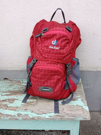 Deuter Rucksack Junior rot schwarz guter Zustand