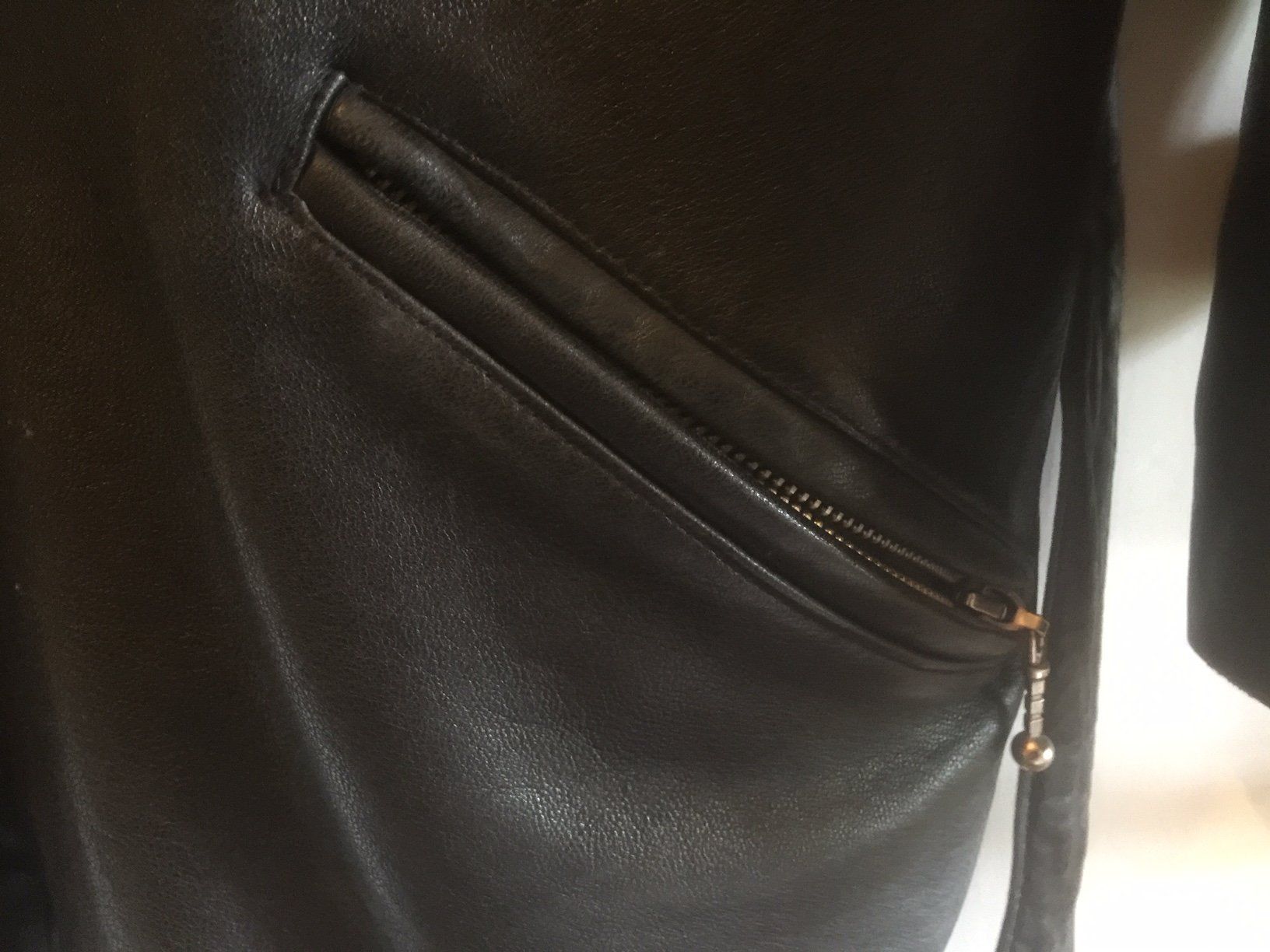Cappotti: schöne Lederjacke/ Mantel schwarz Gr. 40 – Usato da Bolligen venduto da Astrophysiker06 5