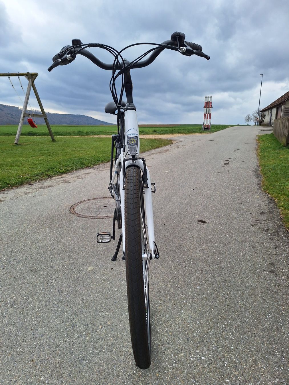 Leopard Velos: City E-Bike LEOPARD – Gebraucht aus Messen von Pfoesi 2