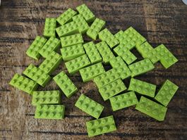 lego 3001 lot de 35 pièces Lime Brick 2 x 4