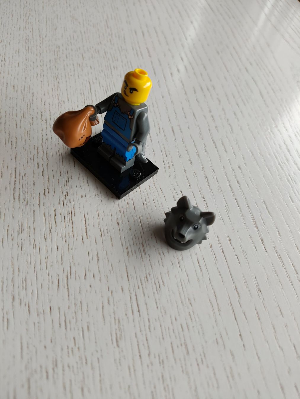 Lego Figuren: Lego Minifigur Wolfskostüm – Gebraucht aus Birmenstorf AG von Sonderbund 2