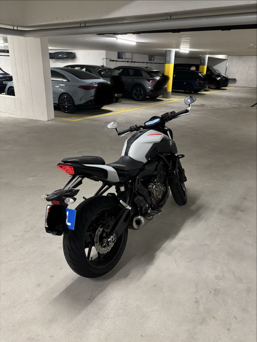Yamaha Strada: Yamaha MT-07 – Usato da Bäretswil venduto da Wasserrettung 5