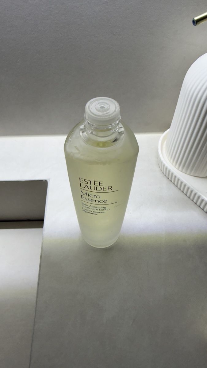 Estée Lauder Cura del viso: Estée Lauder Micro Essence – Nuovo (secondo la descrizione) da Uster venduto da Cassy83 3