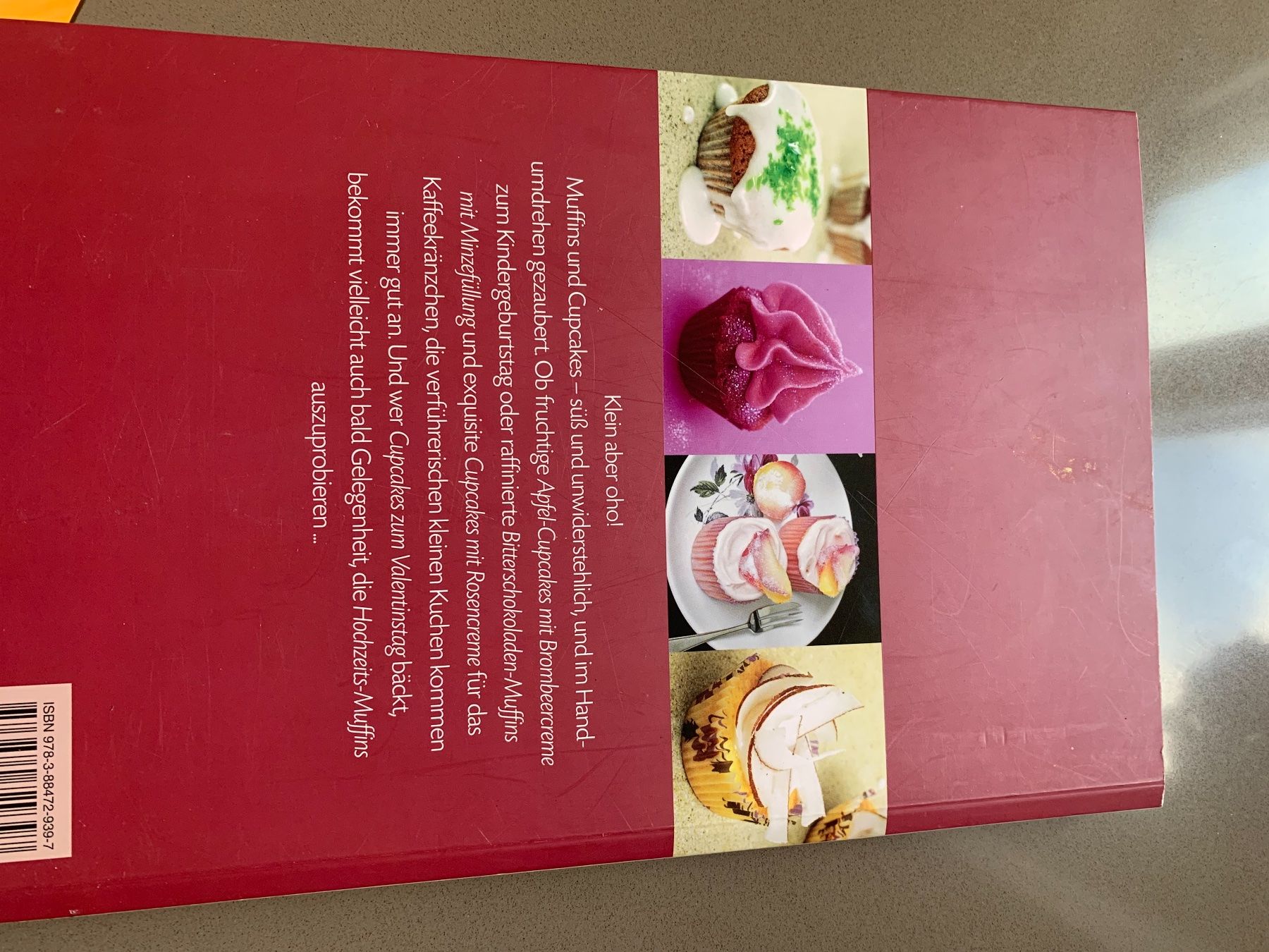 Libri: Backbuch Muffins&Cupcakes – Usato da Zürich venduto da baby0022