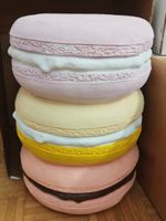 Hocker Macaron in Pastellfarben (Pouf Macarons)