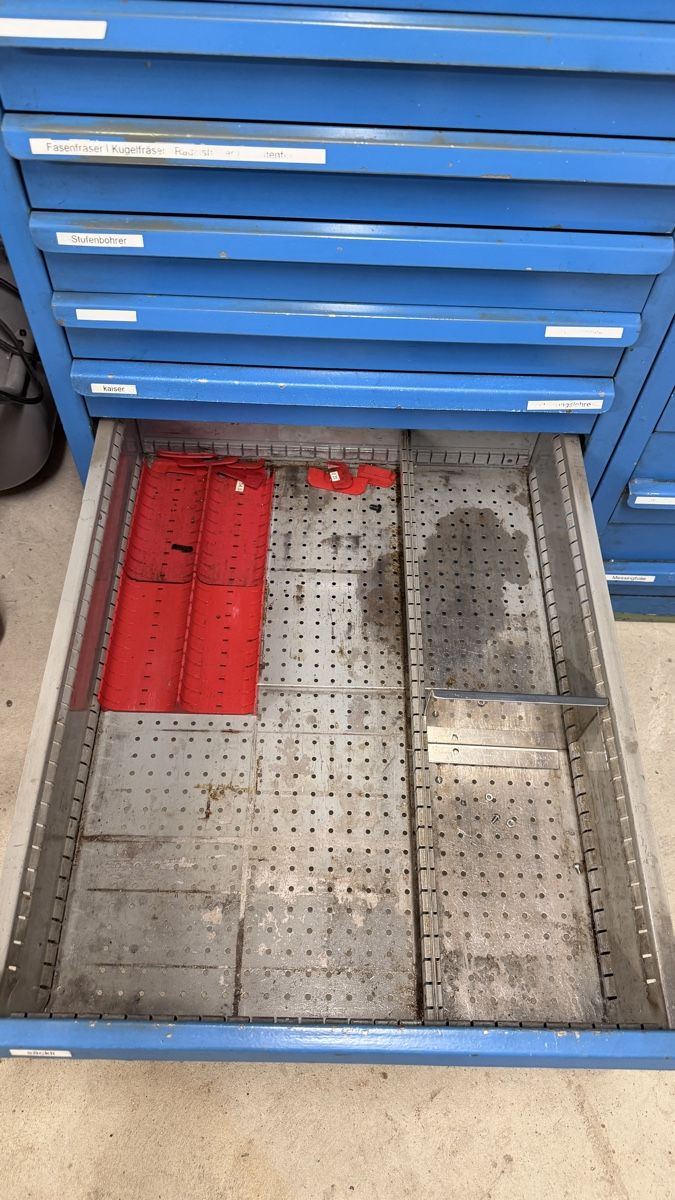 Armoires: Lista Werkzeugschrank – D'occasion à Wauwil par cnb_jl5v 1