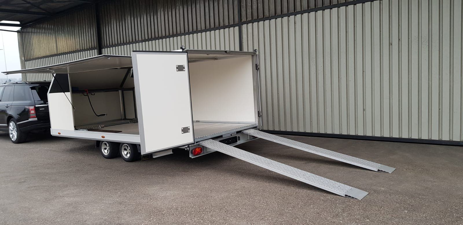 Daltec Rimorchi: Daltec Renntransporter / Polyester Aufbau / Bestzustand – Usato da Zug venduto da Qayqay0 5