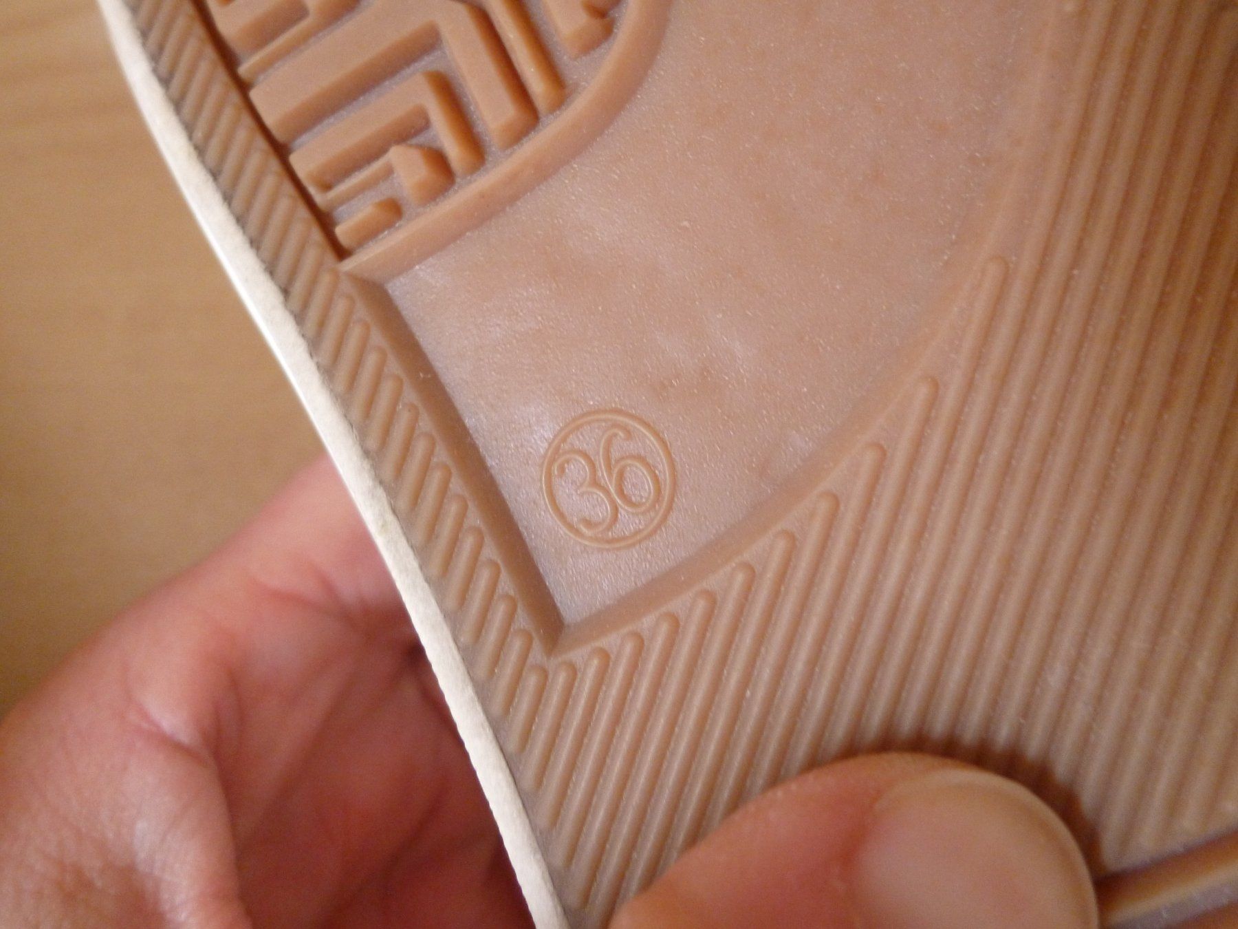 Mustang Scarpe per ragazze: weisse MUSTANG Turnschuhe  Sneaker  Gr. 36 – Usato da Dättlikon venduto da Mamakuga 6