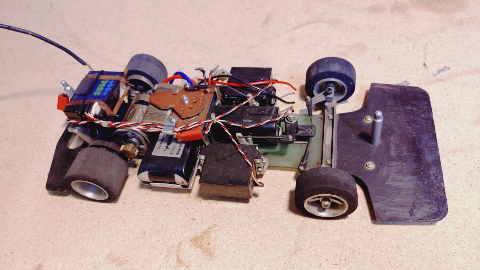 Graupner Modellismo RC: Graupner BMW M1 Super Speed Race Car – Difettoso da Grüningen venduto da Stargazer 5