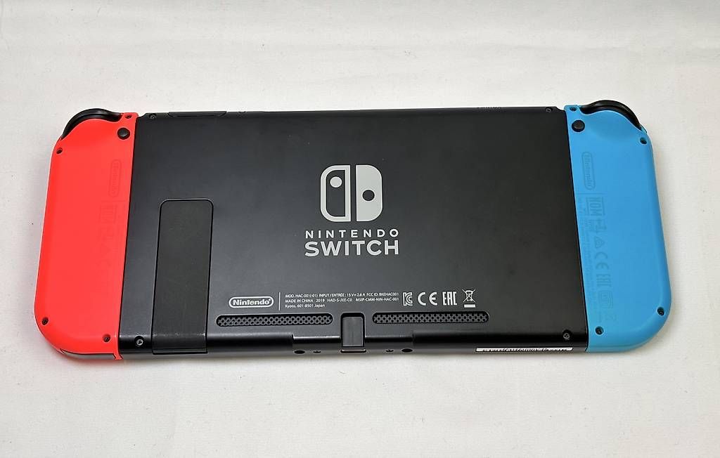 Nintendo Consoles: Nintendo Switch Console + Mario Odyssey + Accessori – D'occasion à Gordola par kar_gy5g 4